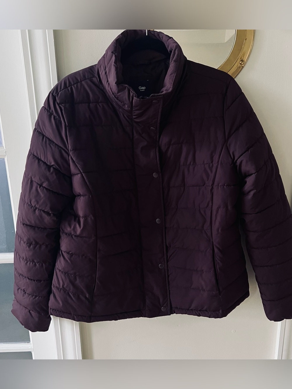 Gap Quilted Puffer Jacket in Wine/Maroon